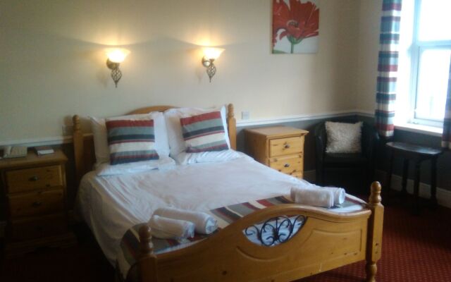 Monarch Hotel