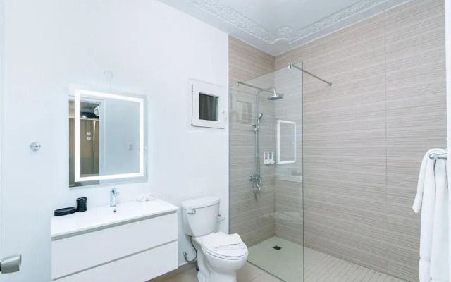 1 MIN Walk 2 Arashi Beach Suite w Roofdeck Pool