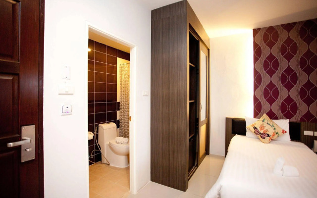 iCheck inn Chill Patong