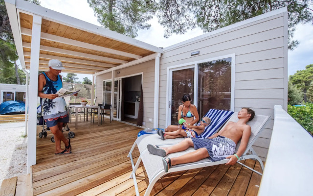 Zaton Holiday Resort Mobile Homes