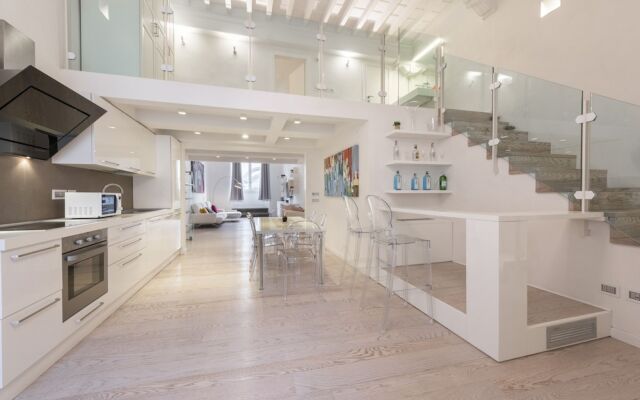 Le Grazie Luxury Apartment by Mmega