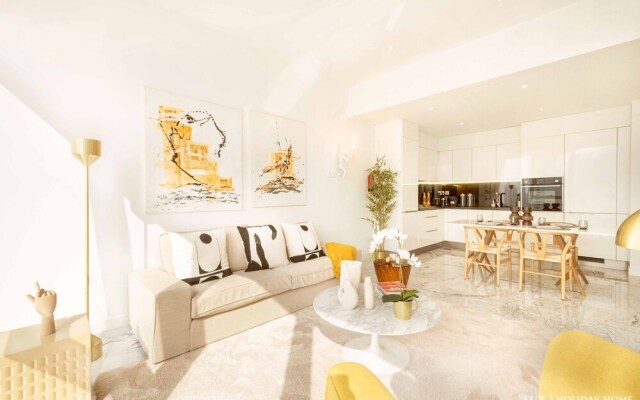 LUX The Pad Executive Suite 3