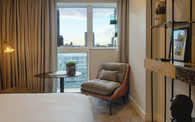 Lincoln Plaza London, Curio Collection by Hilton
