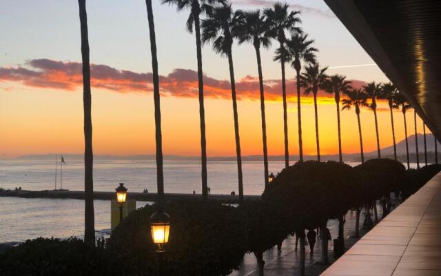 Beach Front Apartment-1st Line