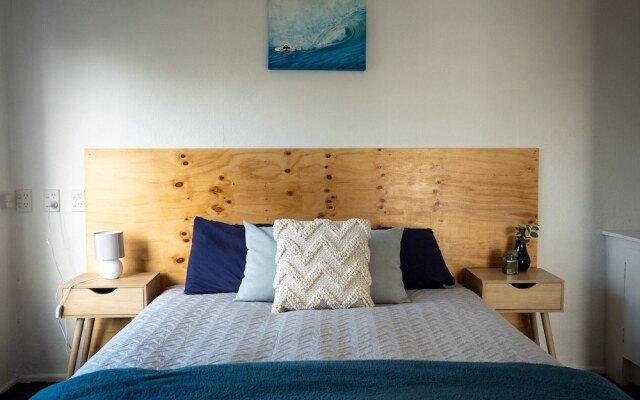 Surf N Stay Whangamata - Hostel