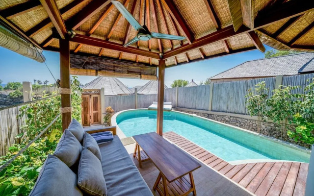 Blue Lagoon Avia Villa