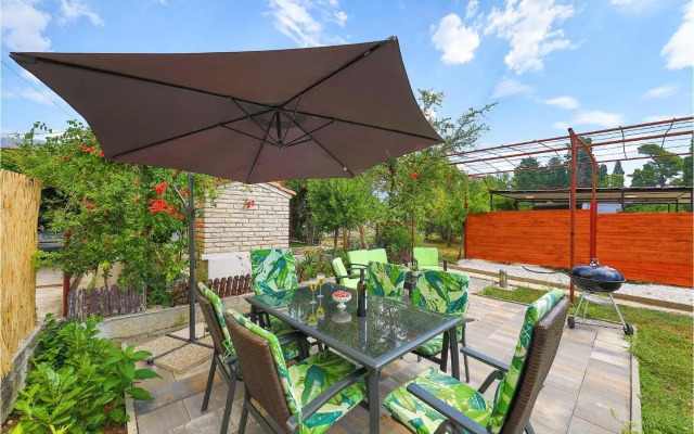 Apartment Kastel Kambelovac 10