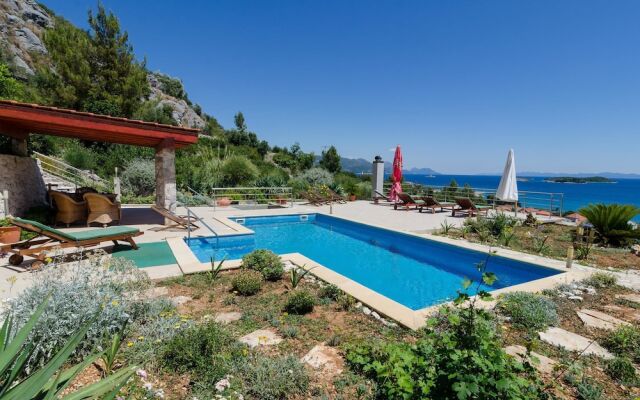 Apartments Villa Karmen