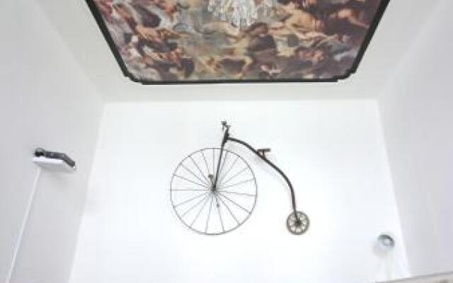 For the bold, chic and open minded