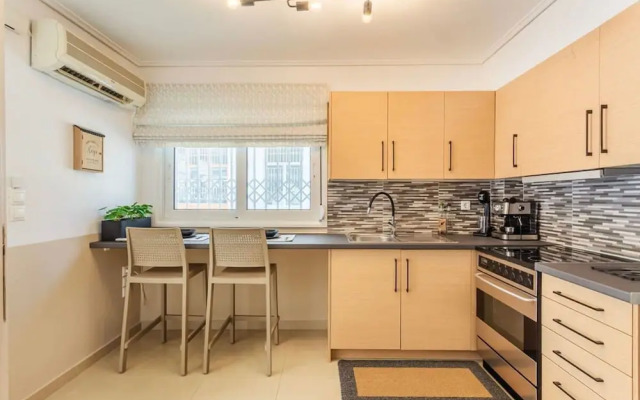 Kalamata Lime Studio - Urban Cozy Nest