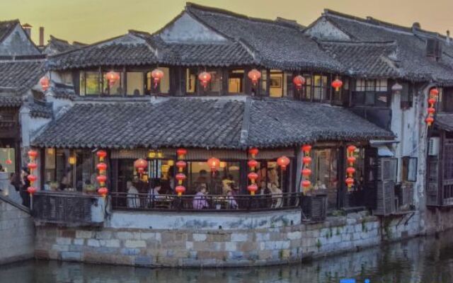 Xitang Yunlaiji Riverside Art Hotel (Xitang Guzhen Store)