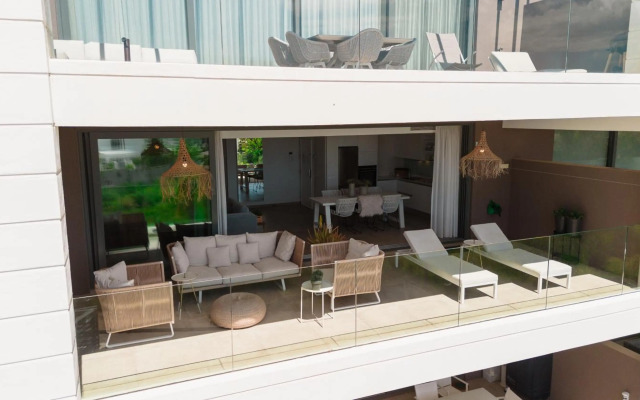 Luxury holiday apartment with 2 bedrooms in Cancelada