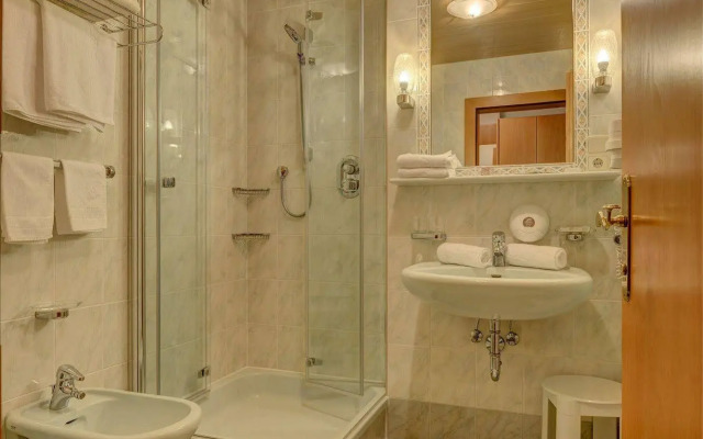 Alpine Nature Hotel Stoll
