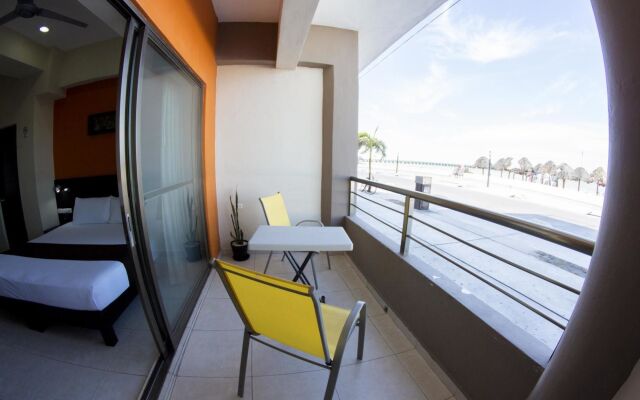 Hotel & Suites Domani