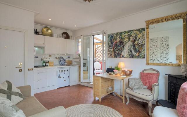 RSH Spanish Steps Luxury Apartment