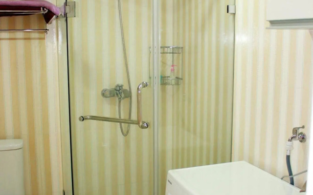 Nanjing Longlong Hotel