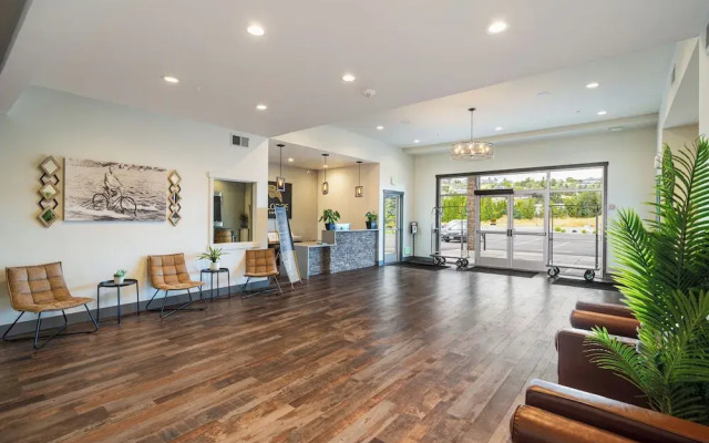 The Lodge Lake Chelan