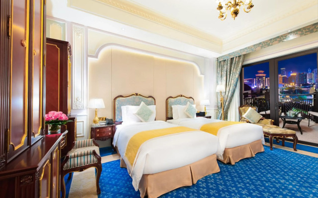 Legend Palace Hotel