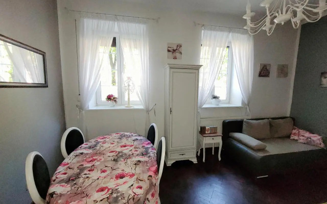 Old Town Apartment