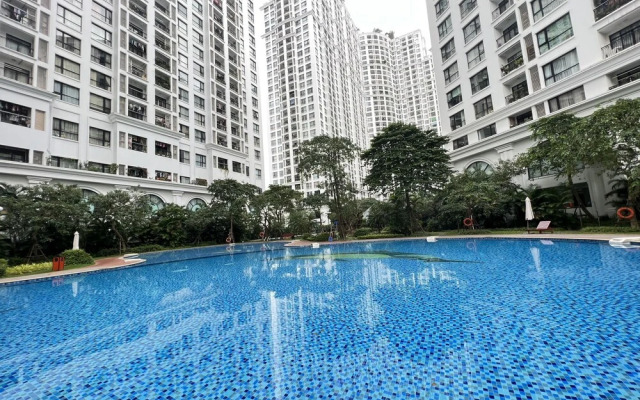 Vinhomes Royal City by Emily in Town