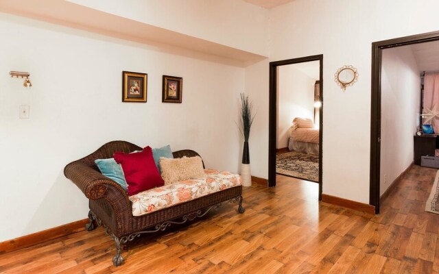 NY072 2 Bedroom Apartment By Senstay