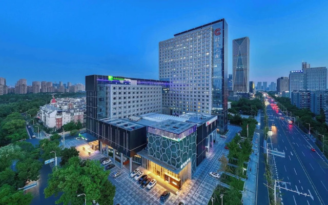 Holiday Inn Express Wuhan Jinyin Lake by IHG