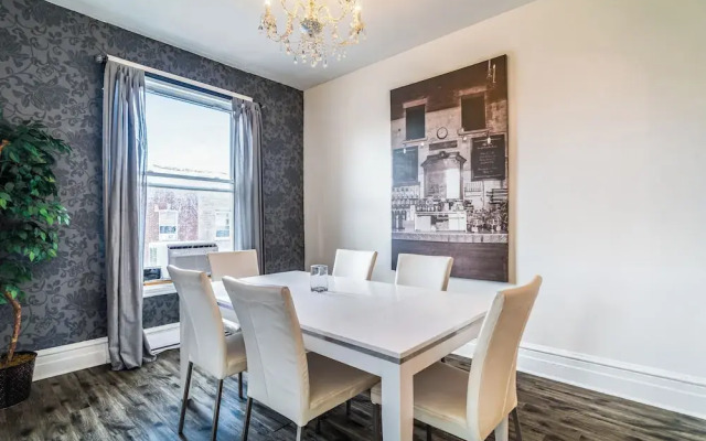 Chez Mont Royal Apartments