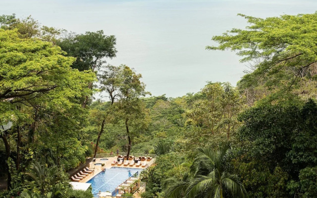 Los Altos Resort