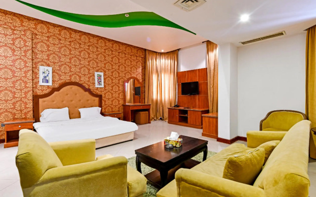 OYO 118 Revira Hotel