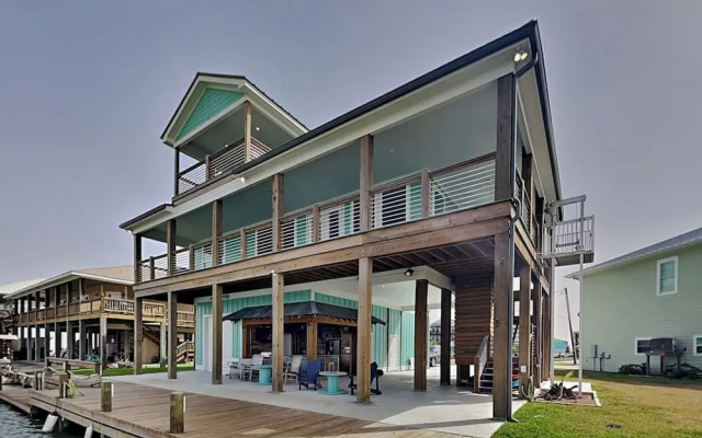 The Salty Dog at Copano Bay