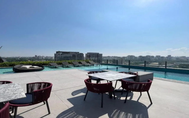 Iconyc House of Charlie