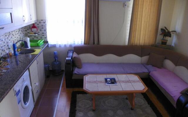 MOURAT Holiday Apartment Flat Furnished House Cheap Sleeping Rooms
