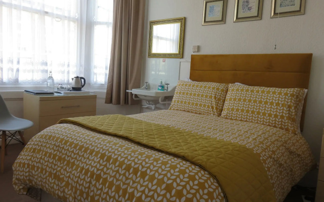 Ainsley Court Guest House