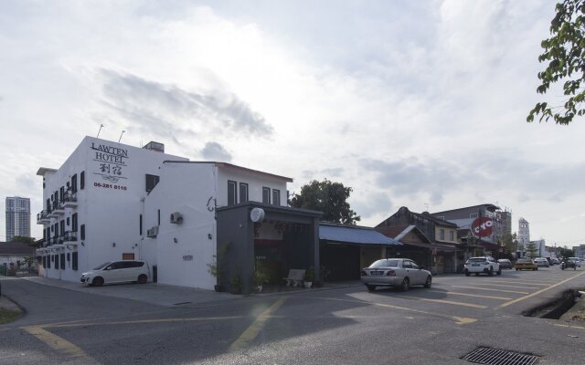 Lawten Hotel