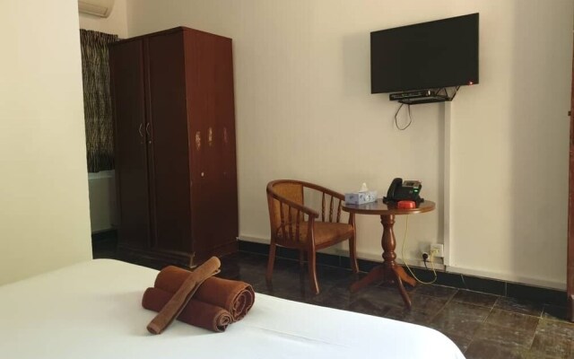 African Village Hotel