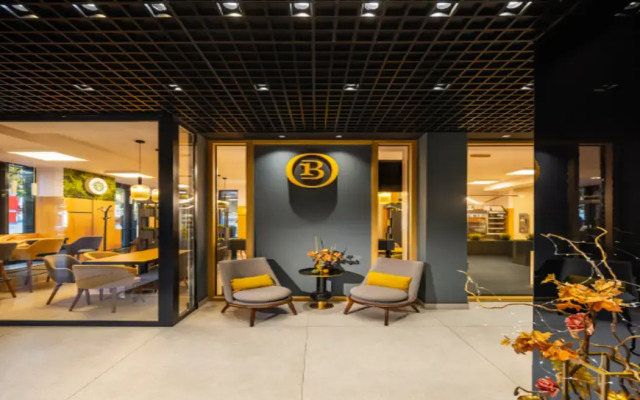 B1 Downtown Hotel