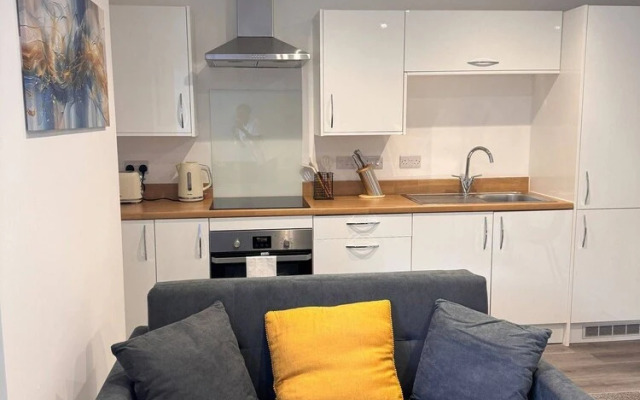 Hull Hideaway - Modern Apartment for 4