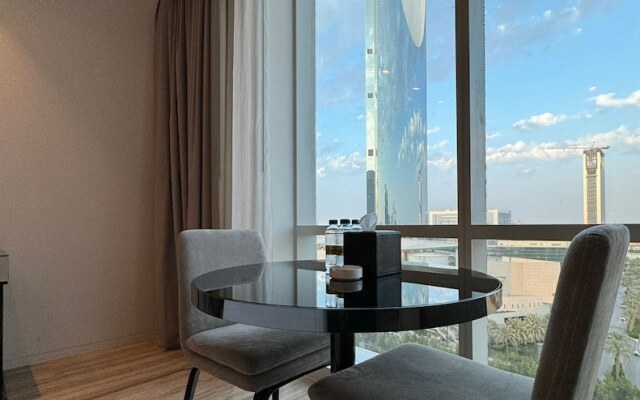 4Leisure Suites DAMAC Esclusiva Towers