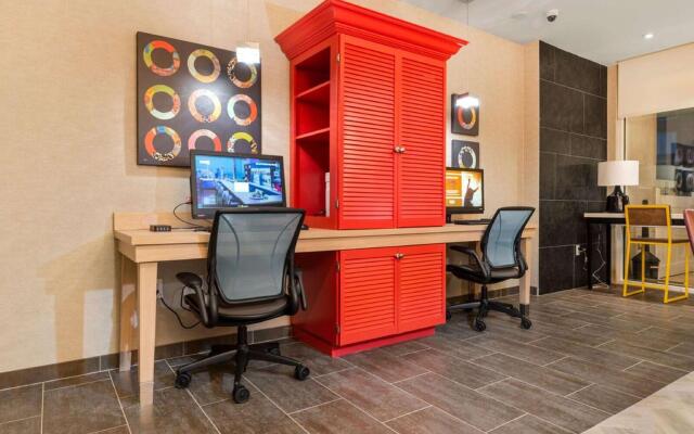 Home2 Suites by Hilton Newark Airport