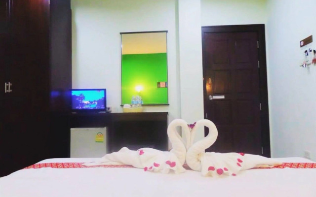 Thana Patong Guesthouse