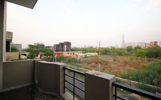 OYO 9069 Hotel WP 13