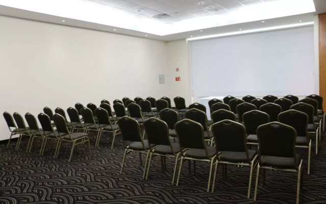Radisson Poliforum Plaza Hotel Leon