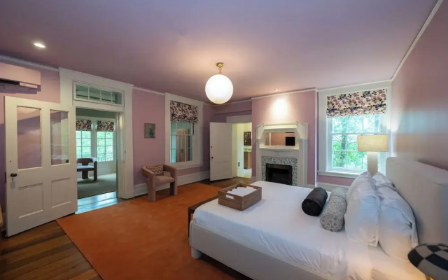 The Ashbrook Hotel