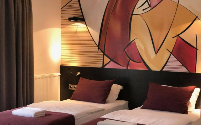 La Petite Apartments