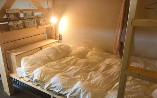 기숙사 내 침대 사진 1