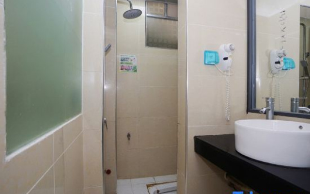 Huawei Hotel (Guangxi Normal University Branch) – Bathroom – Guilin