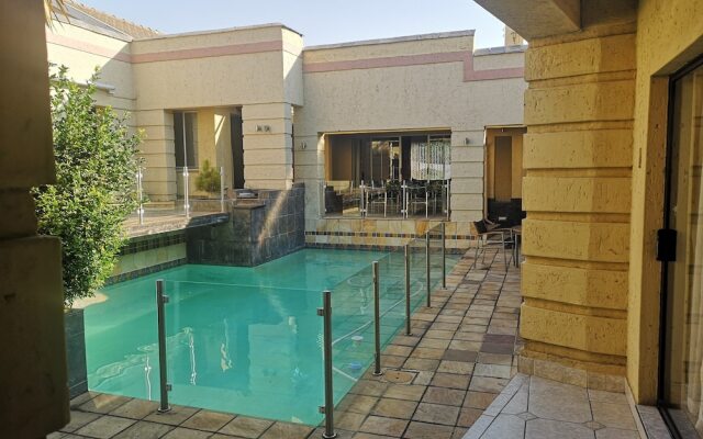 Norscot Manor Guest Lodge
