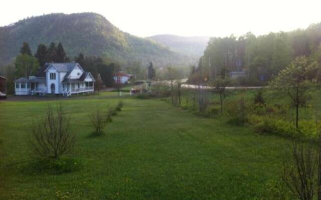 The Rustic House of the Fjord
