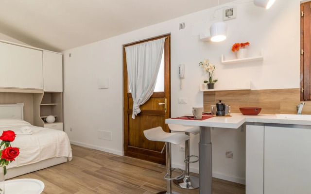 The Love Hut by Santa Lucia Station