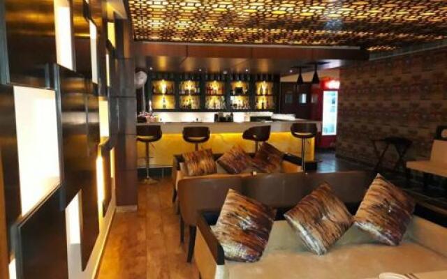Aliza Hotel